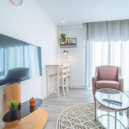 Cozy Urban Escape In