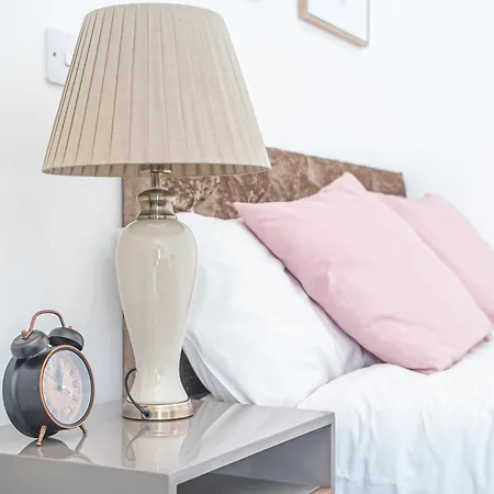 Cozy Urban Escape In *
