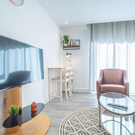 Cozy Urban Escape In
